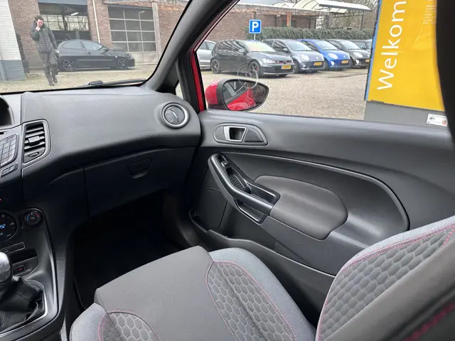 Ford Fiesta 1.0 EcoBoost ST Line 2017 Benzine 16