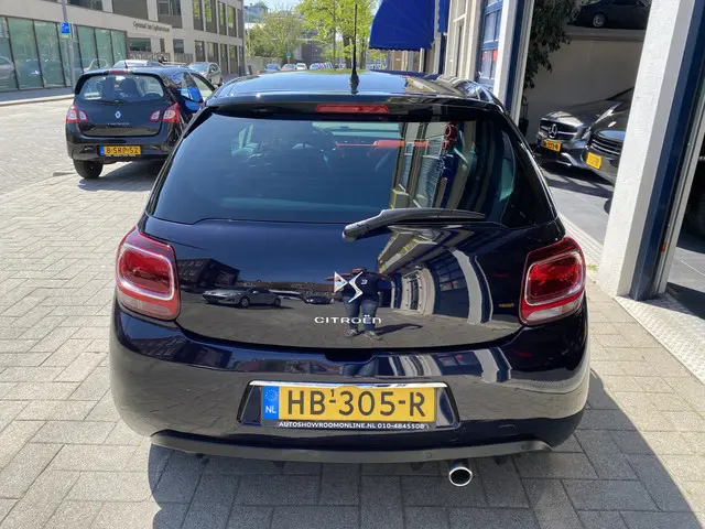 DS DS 3 1.2 PureTech Inès de la Fressange 2015 Benzine 4