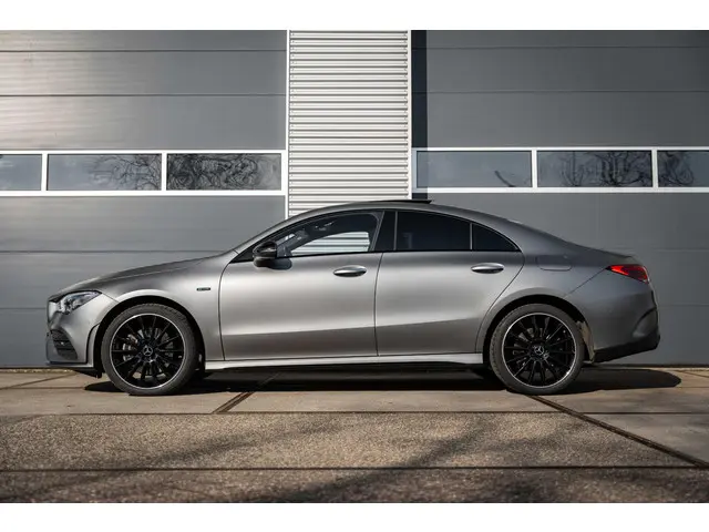 Mercedes-Benz CLA 2