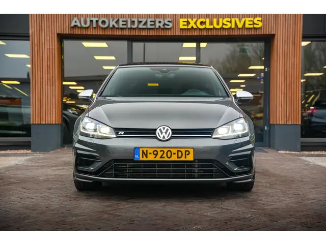 Volkswagen Golf 2.0 TSI 4Motion R 2017 Benzine 3