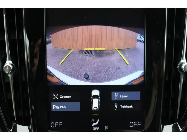 Volvo V60 2.0 T4 R-Design org. NL-auto 2019 Benzine 20