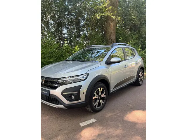 Dacia Sandero Stepway 1.0 TCe 90 Comfort 2022 Benzine 3