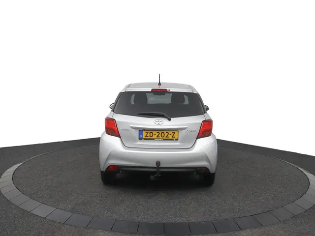 Toyota Yaris 1.3 VVT-i Dynamic 2017 Benzine 41