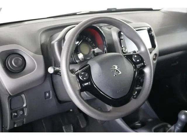 Peugeot 108 1.0 e-VTi Active 2020 Benzine 3