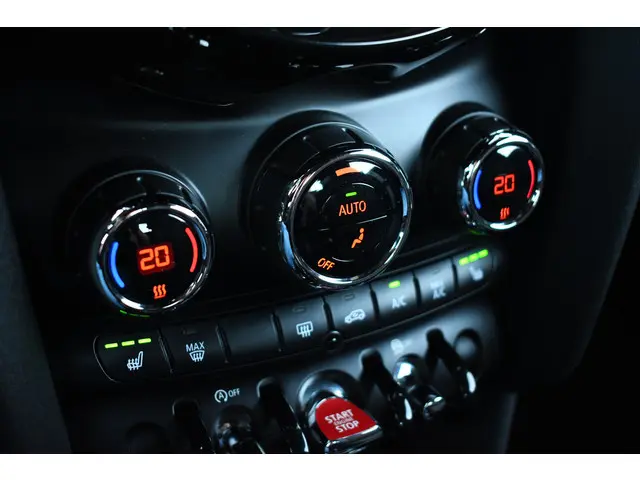 MINI Cooper Cabrio Mini 1.5 136pk 2020 Benzine 11