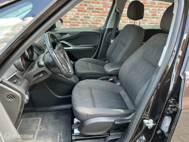 Opel Zafira Tourer 1.4 Cosmo 2012 Benzine 10