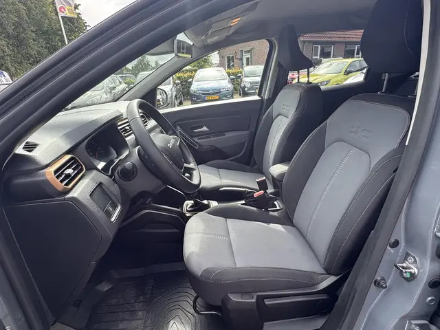 Dacia Duster 1.3 TCe 150 Extreme 2024 Benzine 14