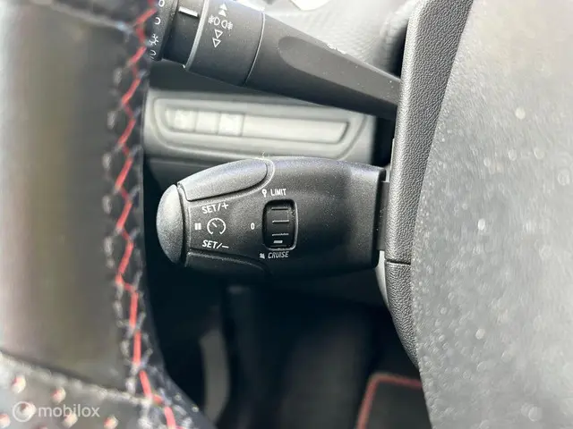 Peugeot 2008 1.2 PureTech GT-Line 2019 Benzine 15