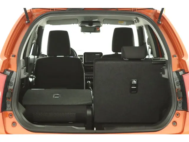 Suzuki Ignis 1.2 Smart Hybrid Style 2022 Benzine 25