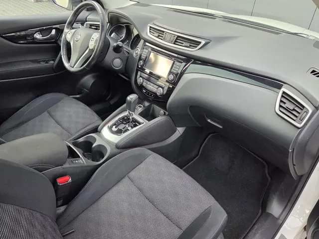 Nissan QASHQAI 2