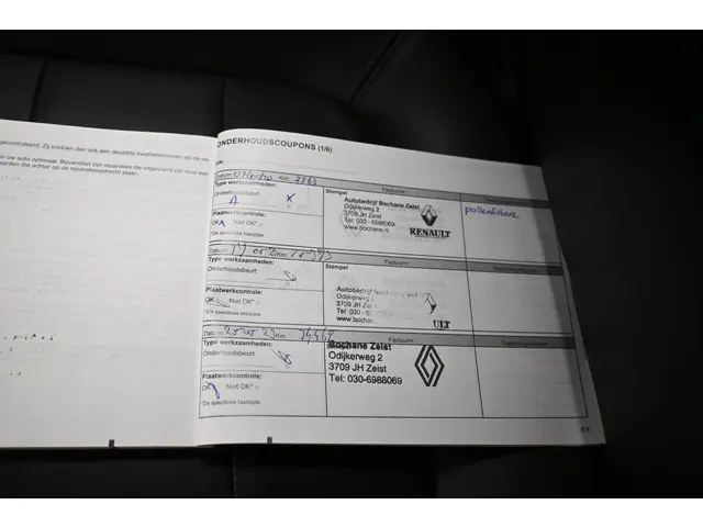 Renault Captur TCe 150 EDC Initiale Paris 2019 Benzine 32