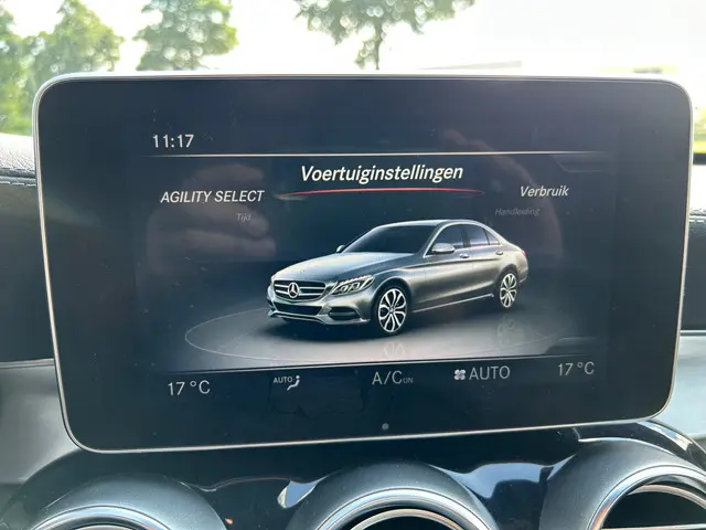 Mercedes-Benz C-Klasse C180 AMG line 2014 Benzine 23