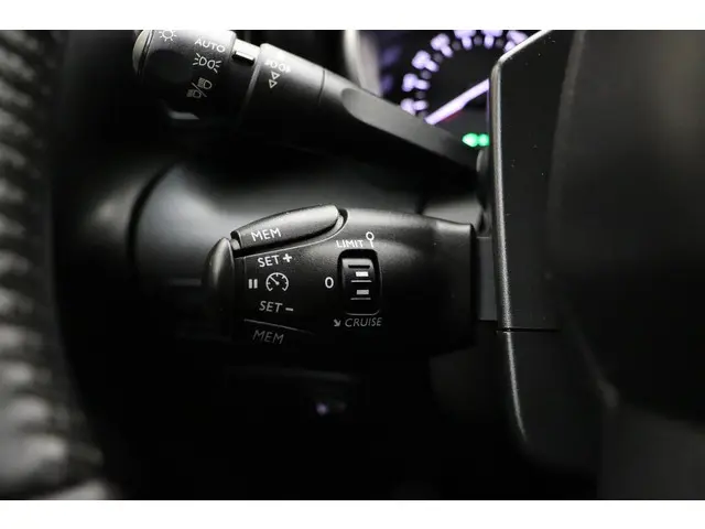 Citroën C3 Aircross 1.2 PureTech S&S Shine 2019 Benzine 24