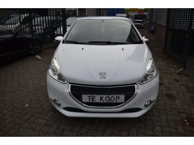 Peugeot 208 2