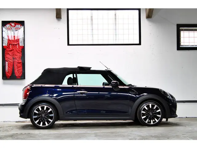 MINI Cooper Cabrio Mini 1.5 MINI Yours 2022 Benzine 9