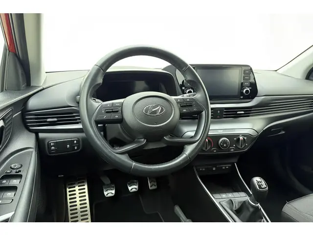 Hyundai Bayon 1.0 T-GDI 100pk Comfort 2023 Benzine 32