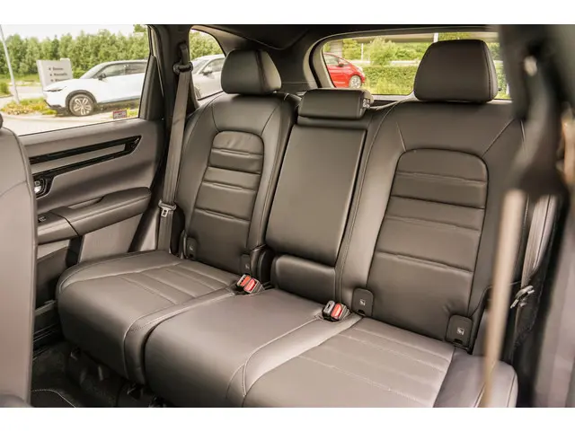 Honda CR-V 2.0i e:PHEV ADVANCE TECH 2025 Hybride Benzine 9