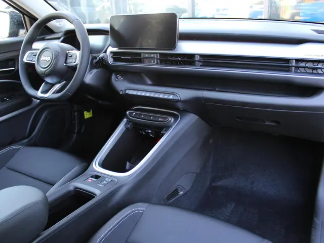 Jeep Avenger 1.2 e-Hybrid Summit 2025 Hybride Benzine 3