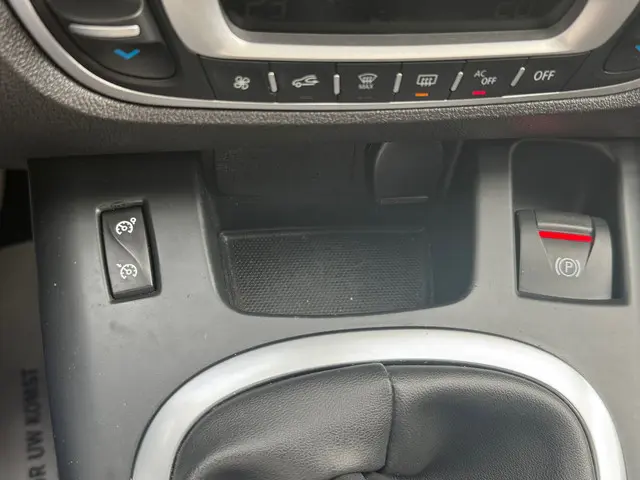Renault Scénic 1.2 TCe Bose 2014 Benzine 23
