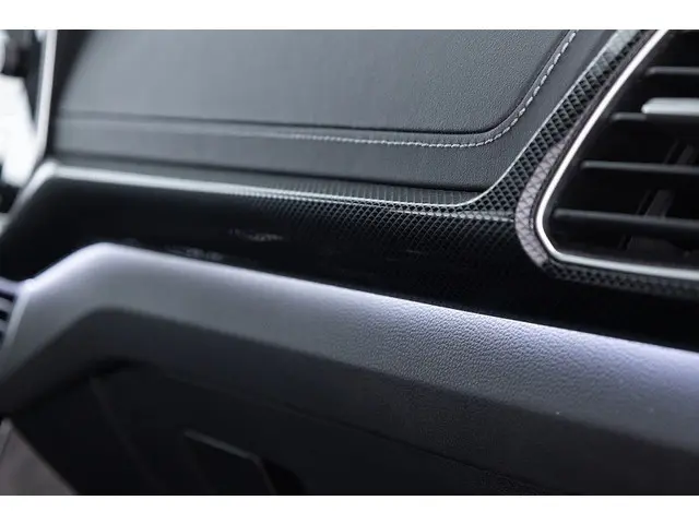 Volkswagen T-Cross 1.0 TSI R-Line Automaat 2025 Benzine 7