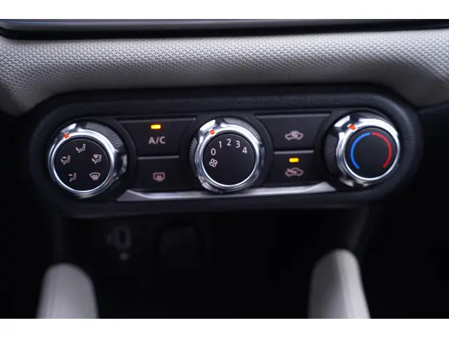 Nissan Micra 1.0 IG-T N-Connecta 2020 Benzine 17