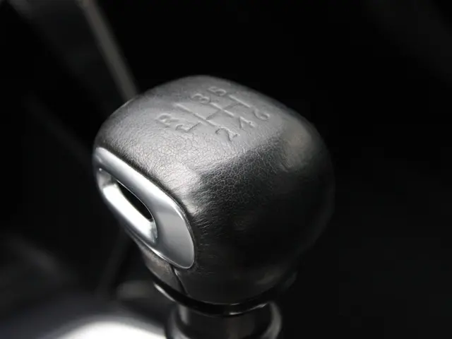 Peugeot 2008 1.2 PT Blue Lease Allure 2020 Benzine 28