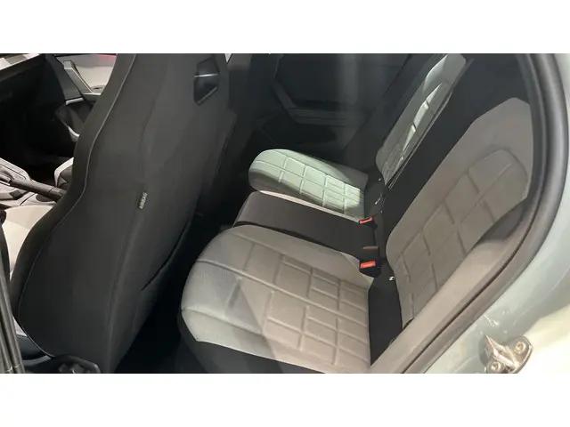 SEAT Ibiza 1.0 EcoTSI FR Business Connect 2026 Benzine 26