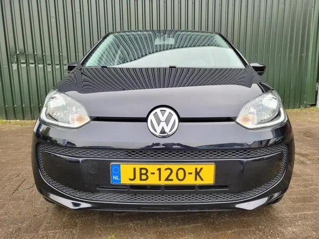 Volkswagen up! 1.0 move up! NAVI 2016 Benzine 8