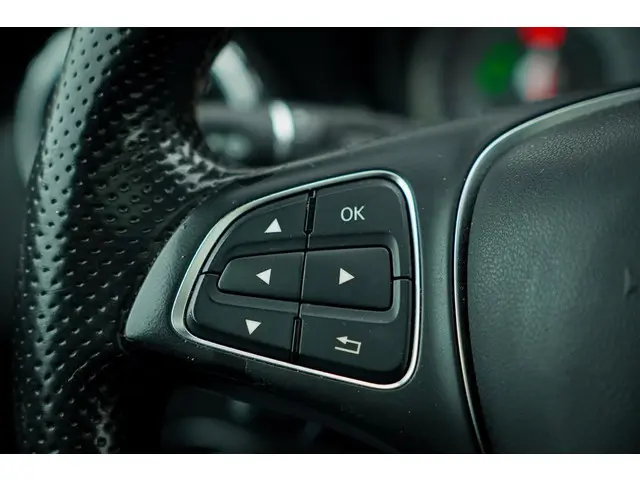 Mercedes-Benz GLA 250 4Matic 2015 Benzine 42