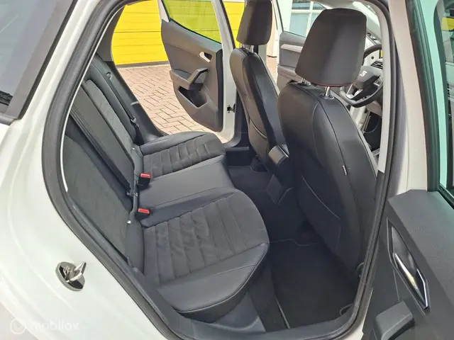 SEAT Ibiza 1.0 TSI FR Business Intense 2019 Benzine 13
