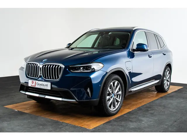 BMW X3 xDrive30e 2022 Hybride Benzine 6