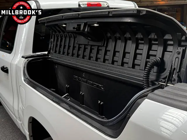 Dodge Ram 1500 5.7 V8 Laramie Night, 2024 Benzine 6