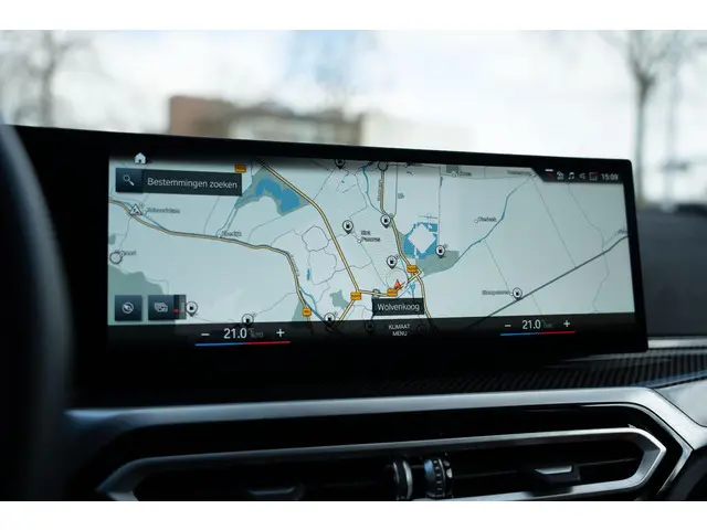 BMW 3 Serie Touring 320i High Executive 2023 Benzine 21