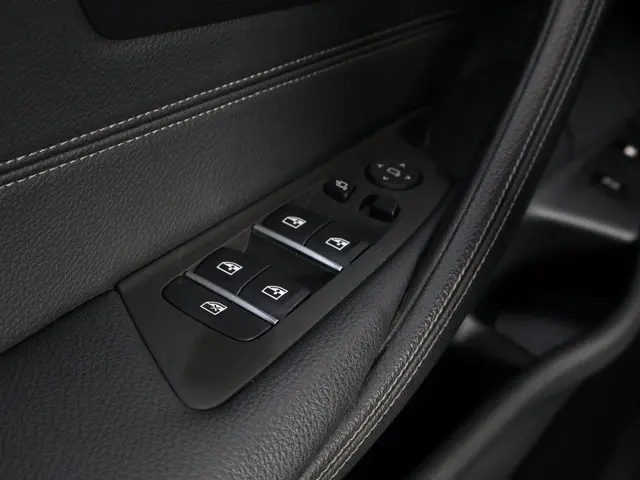 BMW 5 Serie 530e High Executive 2021 Hybride Benzine 15