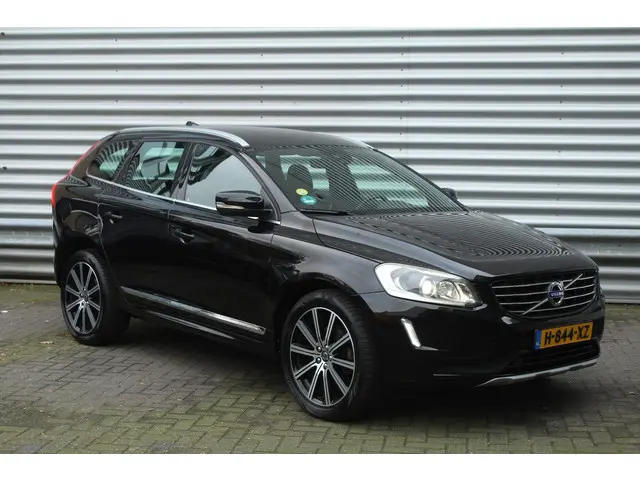 Volvo XC60 2.0 D4 FWD Polar+ 2016 Diesel 3