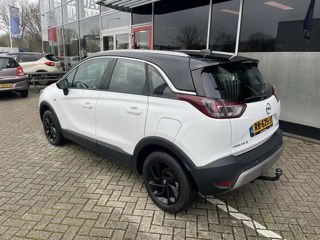 Opel Crossland X 1.2 Turbo Innovation 2017 Benzine 36