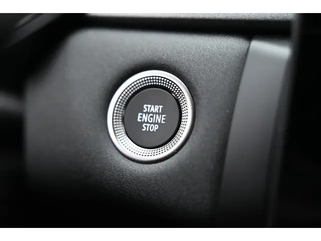 Renault Captur 1.3 mild hybrid 160 techno 2025 Benzine 35