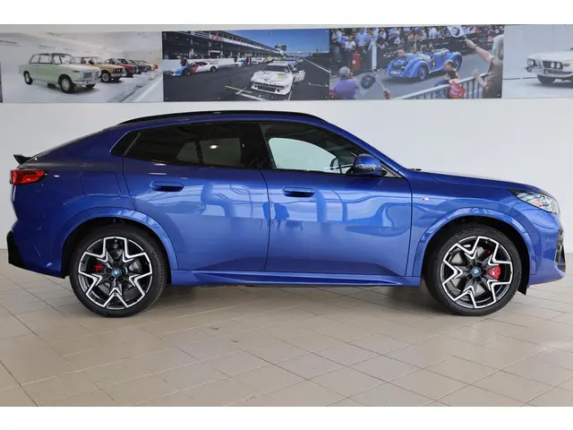 BMW iX2 eDrive20 2025 Elektrisch 5