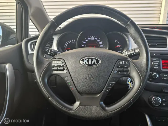 Kia cee'd 1.6 GDI ComfortLine |Jaar Garantie !! 2015 Benzine 8