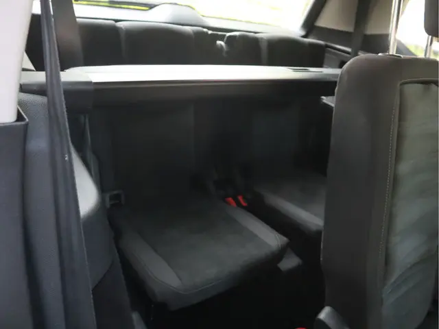 Volkswagen Touran 1.2 TSI Connected Series 2017 Benzine 49