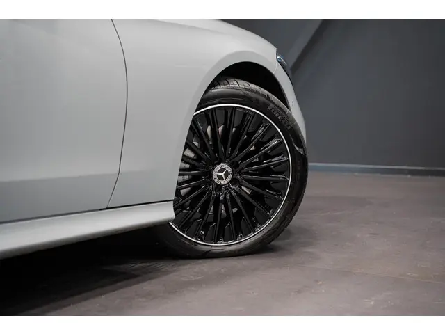 Mercedes-Benz CLE Cabriolet 200 AMG Line 2024 Benzine 17