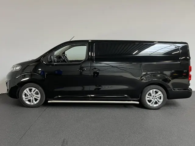 Opel Vivaro-e L3H1 Edition 75 kWh 2023 Elektrisch 9