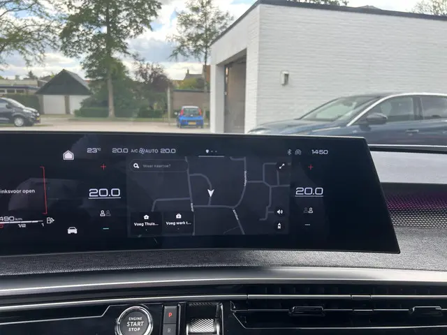 Peugeot 3008 1.2 Hybrid 145 GT 2025 Hybride Benzine 29
