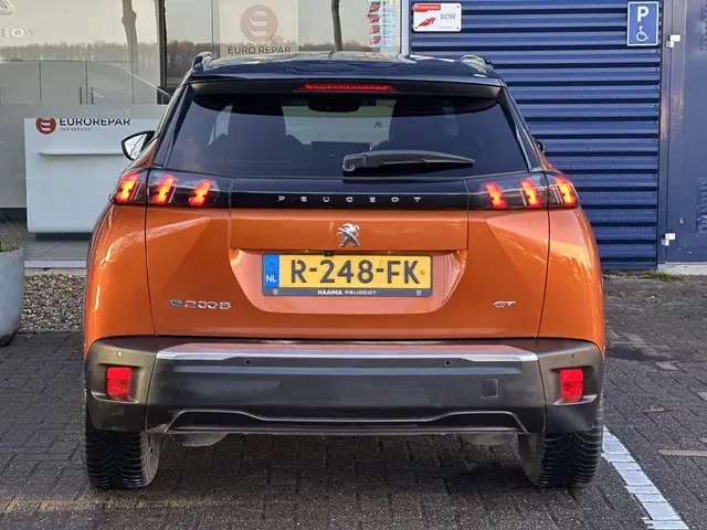 Peugeot e-2008 EV GT 50 kWh 2021 Elektrisch 7