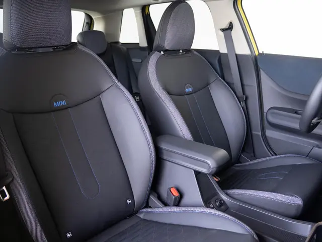 MINI 5-Deurs C 2025 Benzine 8