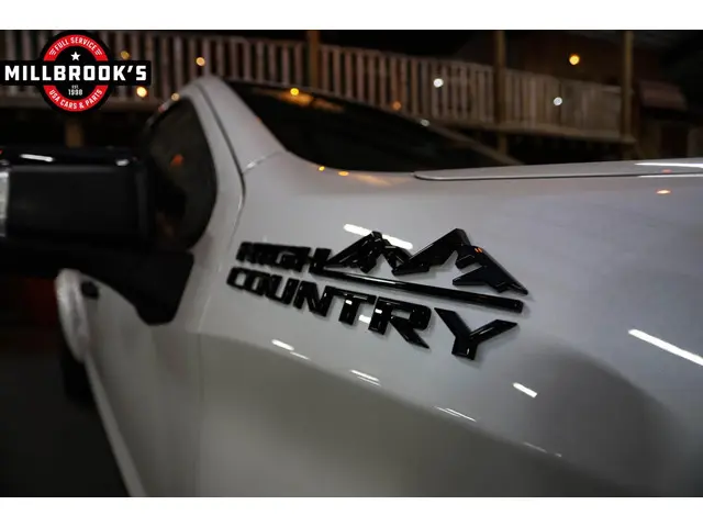 Chevrolet Silverado High Country 2024 LPG/Gas 18