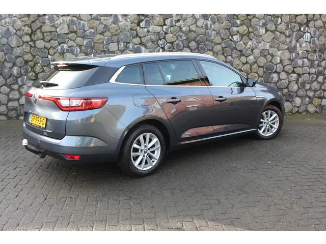 Renault Mégane Estate 1.2 TCe Limited 2018 Benzine 4