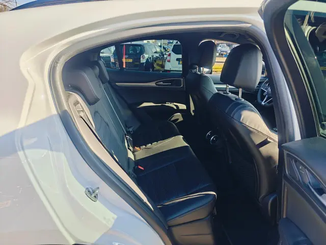 Alfa Romeo Stelvio 2.0 T AWD B-Tech 2019 Benzine 13