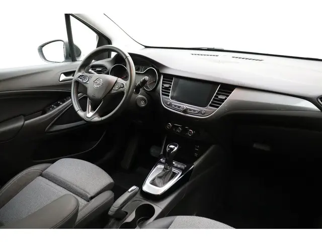 Opel Crossland 3