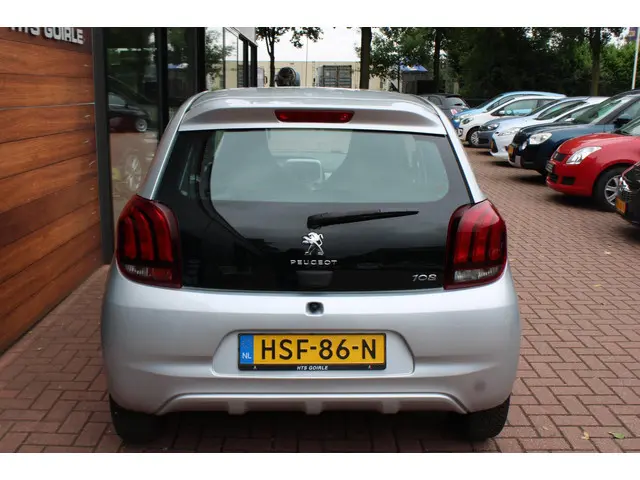 Peugeot 108 1.0 e-VTi Active 2015 Benzine 10
